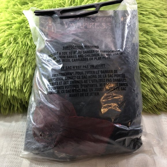 Child Elegant Coffin Vampiress Gown & Collar Velvet Collection Size Med 8-10 NEW - Picture 5 of 9